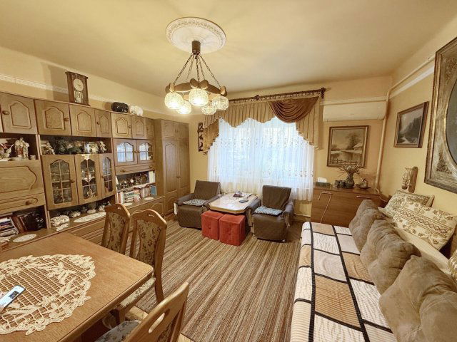 Eladó családi ház, Debrecenben 84 M Ft, 3 szobás