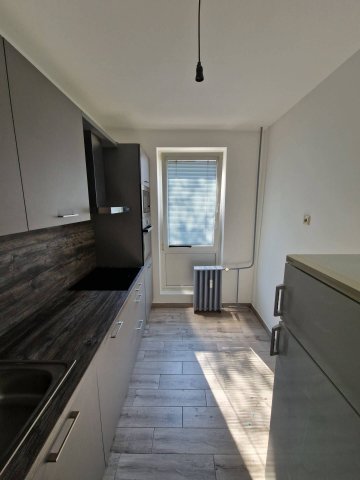 Eladó téglalakás, Pécsett 39.5 M Ft, 1+1 szobás