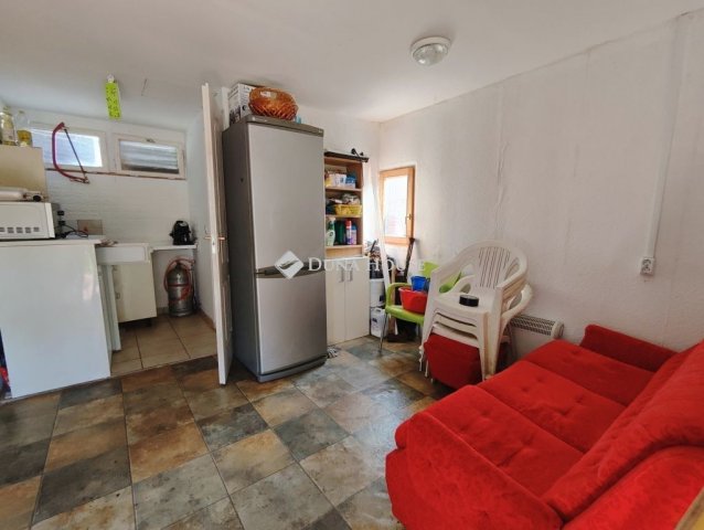 Eladó nyaraló, Balatonakarattyán 25 M Ft, 1+2 szobás