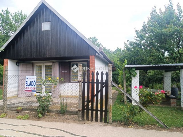 Eladó nyaraló, Békéscsabán, Csikós utcában 13.8 M Ft