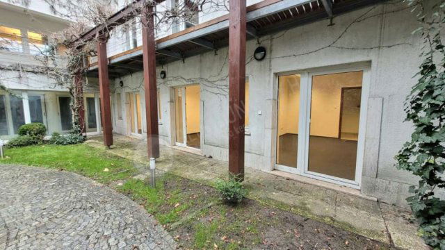 Kiadó iroda, Budapesten, II. kerületben, Szépvölgyi úton