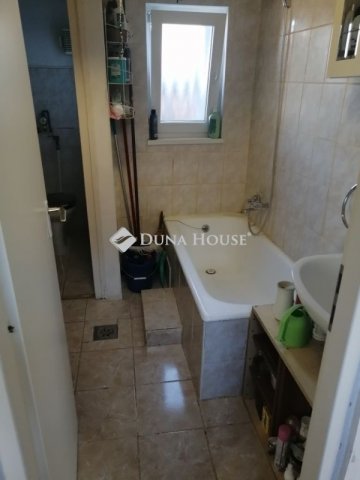 Eladó téglalakás, Budapesten, X. kerületben 43 M Ft, 2 szobás