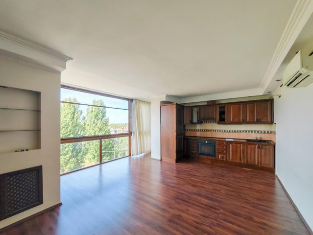 Kiadó téglalakás, albérlet, Tatán 250 E Ft / hó, 3 szobás