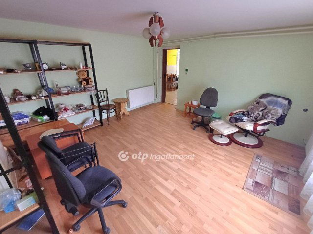 Eladó családi ház, Baján 32 M Ft, 2 szobás