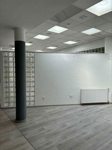 Kiadó iroda, Budapesten, III. kerületben 800 E Ft / hó, 3 szobás