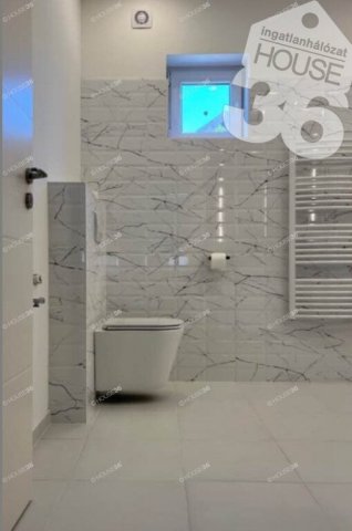 Eladó családi ház, Kecskeméten 75.5 M Ft, 4 szobás