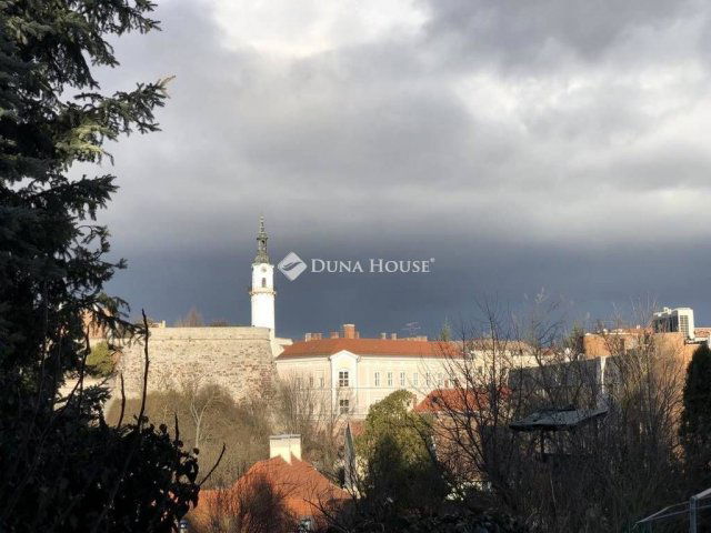 Eladó családi ház, Veszprémben 149 M Ft, 4+1 szobás