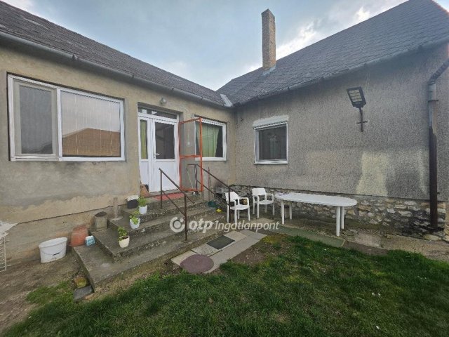 Eladó családi ház, Jánosházán 43.9 M Ft, 3 szobás