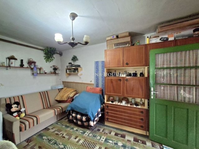 Eladó családi ház, Dégen 11 M Ft, 2 szobás