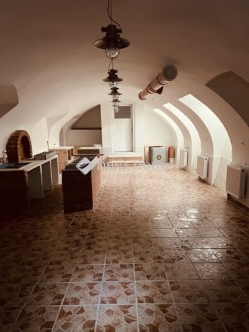 Eladó üzlethelyiség, Budapesten, VIII. kerületben 35 M Ft