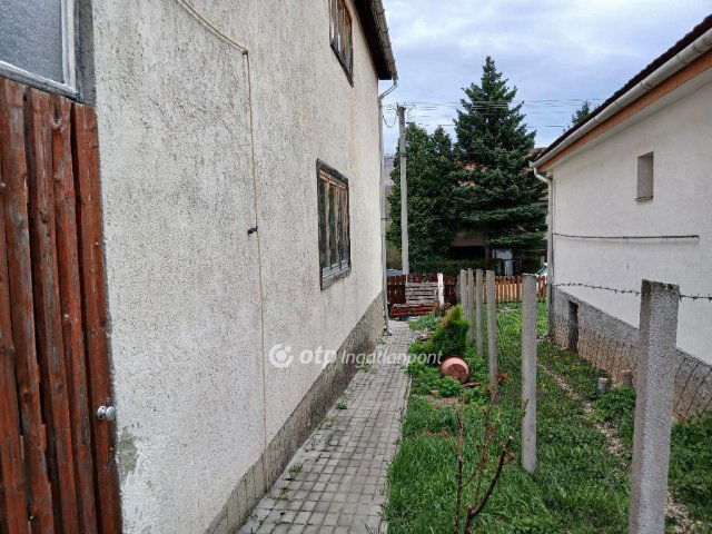 Eladó ikerház, Parádsasváron 38 M Ft, 4+1 szobás