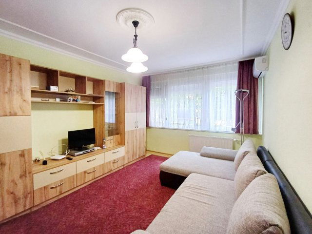 Kiadó téglalakás, albérlet, Hajdúszoboszlón 200 E Ft / hó