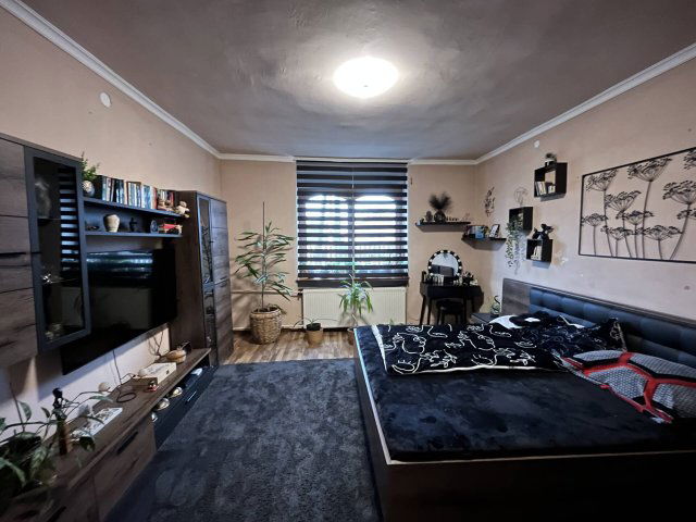 Eladó családi ház, Alsózsolcán 52.99 M Ft, 3+2 szobás
