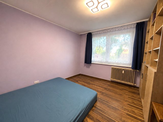 Eladó panellakás, Debrecenben 72.5 M Ft, 3 szobás