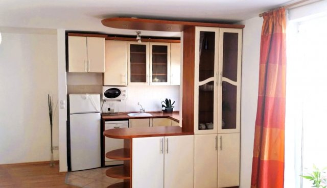 Eladó téglalakás, Budapesten, IX. kerületben, Haller utcában