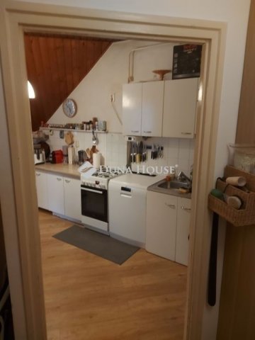 Eladó téglalakás, Budaörsön 119 M Ft, 4 szobás