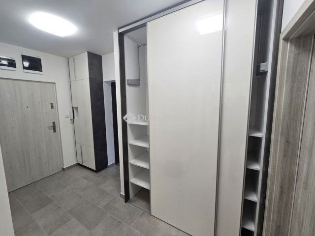 Kiadó téglalakás, albérlet, Veszprémben 300 E Ft / hó