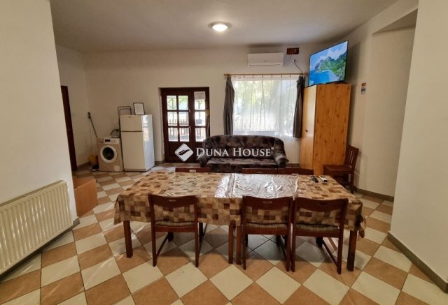Eladó családi ház, Papkeszin 84.9 M Ft, 9 szobás