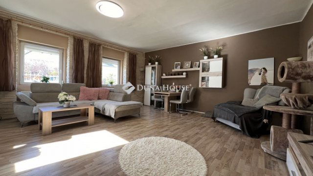 Eladó családi ház, Veszprémfajszon 75 M Ft, 3 szobás