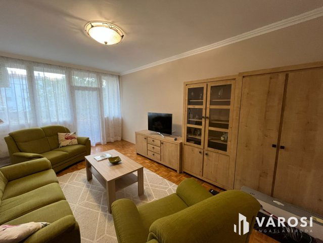 Kiadó téglalakás, albérlet, Debrecenben 350 E Ft / hó, 3 szobás
