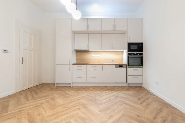 Eladó téglalakás, Budapesten, I. kerületben 109.9 M Ft, 3 szobás