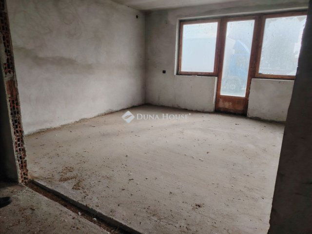 Eladó családi ház, Ruzsán 55 M Ft, 4 szobás