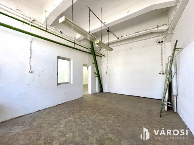 Eladó ipari ingatlan, Budapesten, IX. kerületben 54.5 M Ft