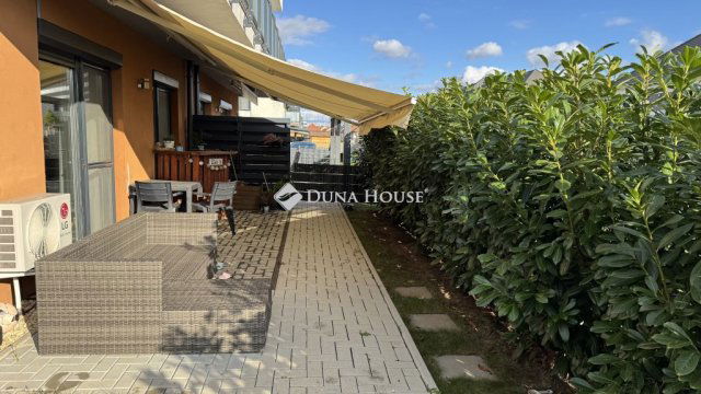 Eladó téglalakás, Szombathelyen 85.9 M Ft, 4 szobás