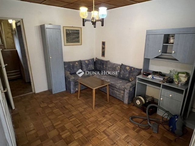 Eladó nyaraló, Gárdonyban 39 M Ft, 4 szobás