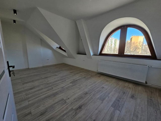 Eladó téglalakás, Debrecenben 69.9 M Ft, 3 szobás