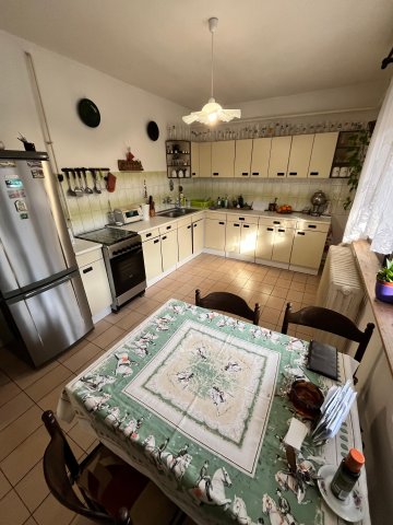Eladó családi ház, Dunaújvárosban 75 M Ft, 3 szobás