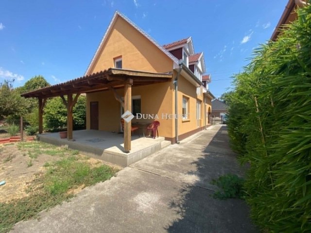 Eladó családi ház, Albertirsán 97.321 M Ft, 4 szobás