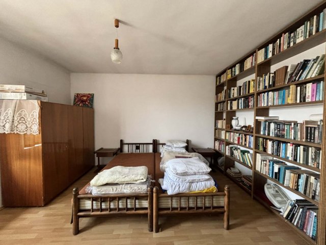 Eladó ikerház, Egerben 72 M Ft, 6 szobás / költözzbe.hu