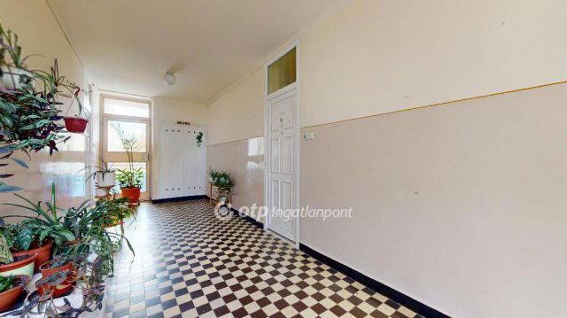 Eladó téglalakás, Tiszavasváriban 18 M Ft, 2+1 szobás