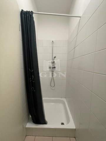 Kiadó téglalakás, albérlet, Székesfehérvárott 180 E Ft / hó