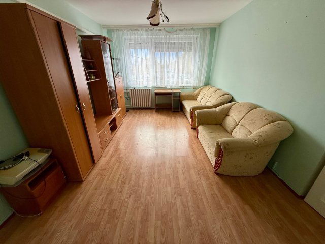 Eladó panellakás, Móron 42.9 M Ft, 2 szobás
