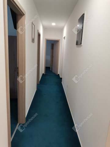 Kiadó családi ház, albérlet, Komáromban 3200 E Ft / hó