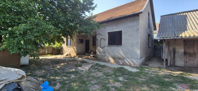 Eladó családi ház, Egyeken 18 M Ft, 3 szobás