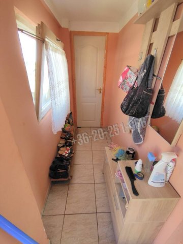 Eladó családi ház, Mohácson 8.5 M Ft, 1 szobás