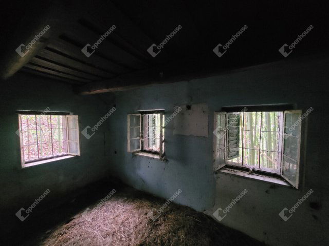 Eladó nyaraló, Homokkomáromon 2.5 M Ft, 4 szobás