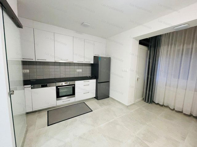 Kiadó téglalakás, albérlet, Tatán 290 E Ft / hó, 2+1 szobás