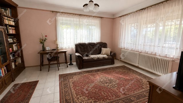 Eladó családi ház, Pilisen 110 M Ft, 6 szobás