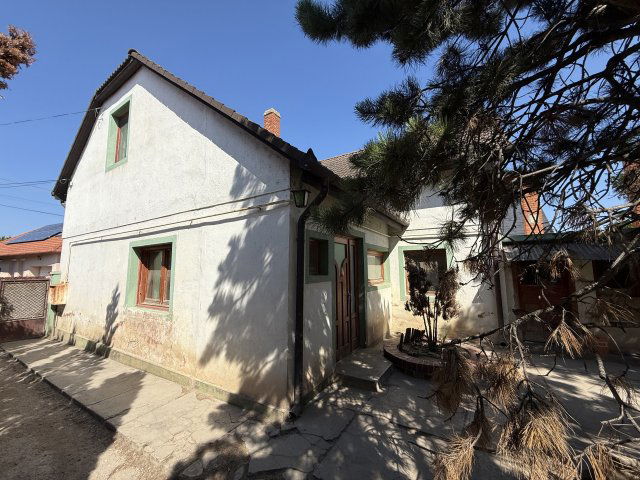 Eladó családi ház, Veszprémben 79.9 M Ft, 3+1 szobás