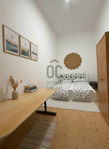 Eladó téglalakás, Budapesten, VI. kerületben 84.9 M Ft, 2 szobás