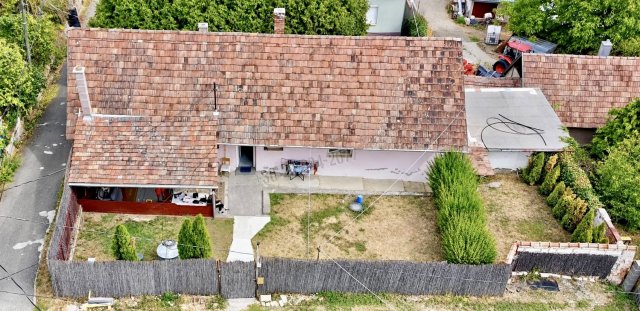Eladó családi ház, Szendehelyen 58.99 M Ft, 2 szobás