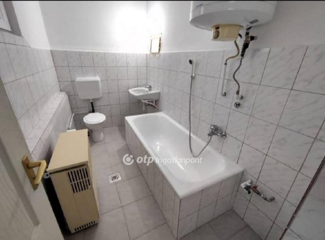 Eladó családi ház, Lánycsókon 28 M Ft, 3 szobás