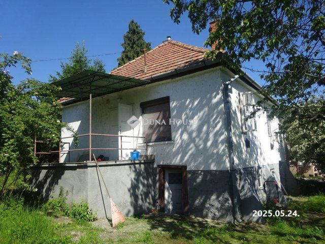 Eladó családi ház, Fonyódon, Szent István utcában 65 M Ft