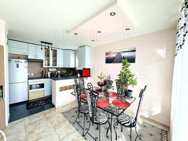 Eladó családi ház, Győrzámolyon 115 M Ft, 6 szobás