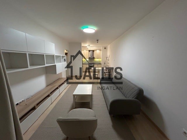 Kiadó téglalakás, albérlet, III. kerületben, Nánási úton