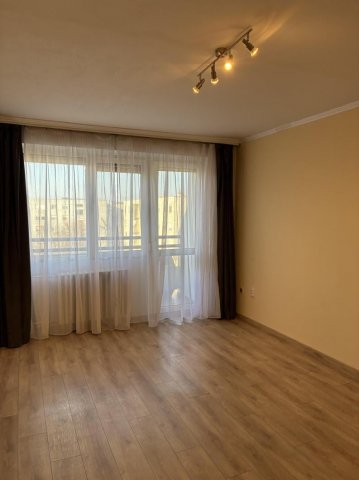 Eladó panellakás, Tatabányán 29.9 M Ft, 1 szobás